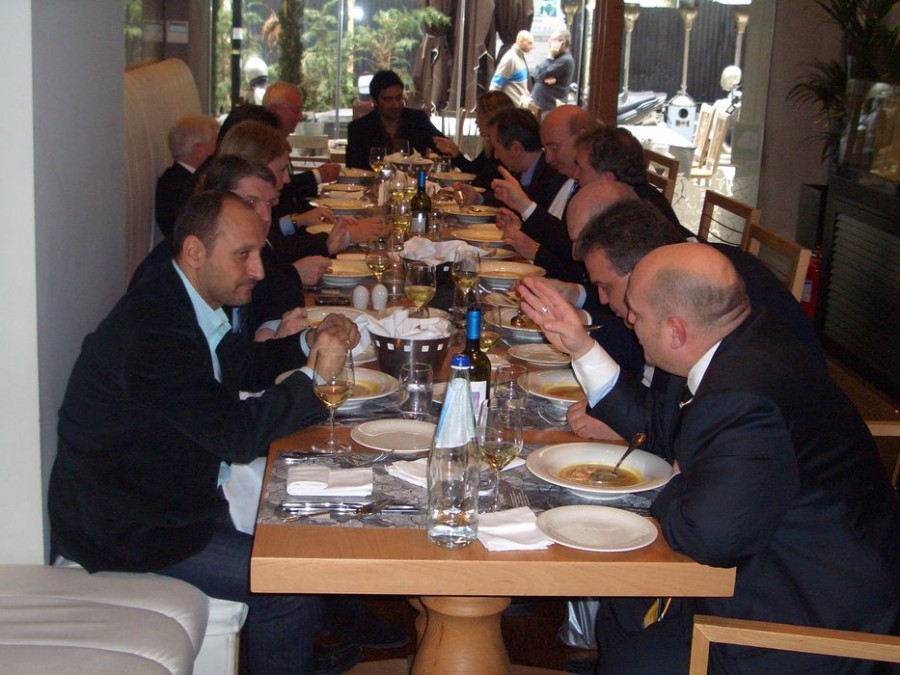 Манчестер Сити (Manchester City) в ресторане 7 Thalasses
